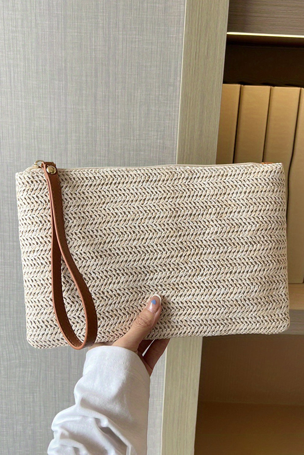 Estrella Straw Woven Wrist Strap Wristlet-1